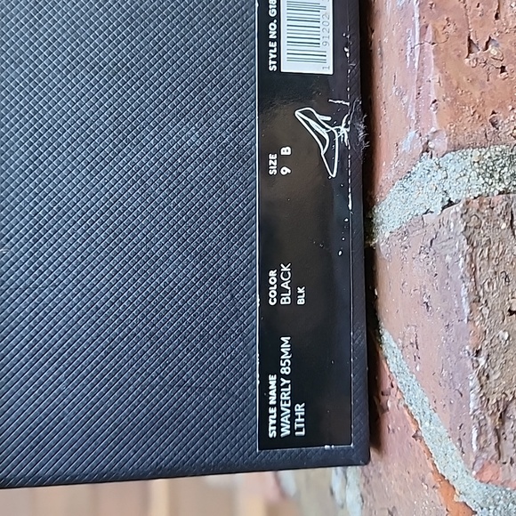 Coach Waverly 85 MM black leather heel - Picture 3 of 13